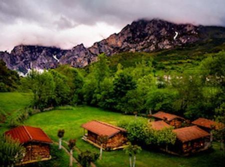 Hotel Rural Picos De Europa Posada De Valdeon Exterior foto